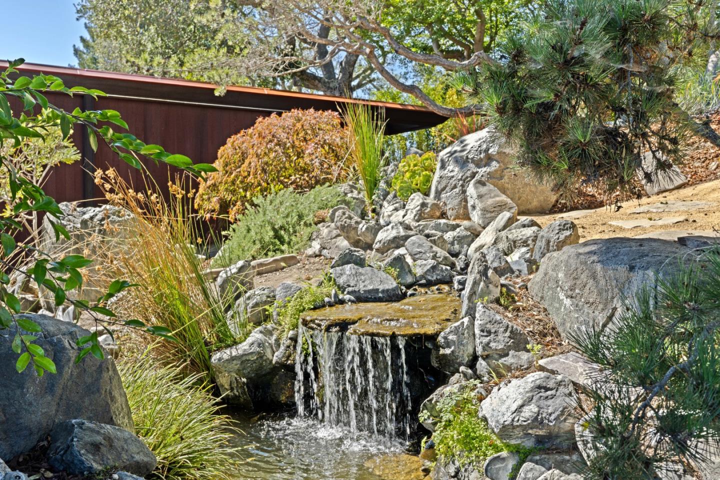999 N Rodeo Gulch RD