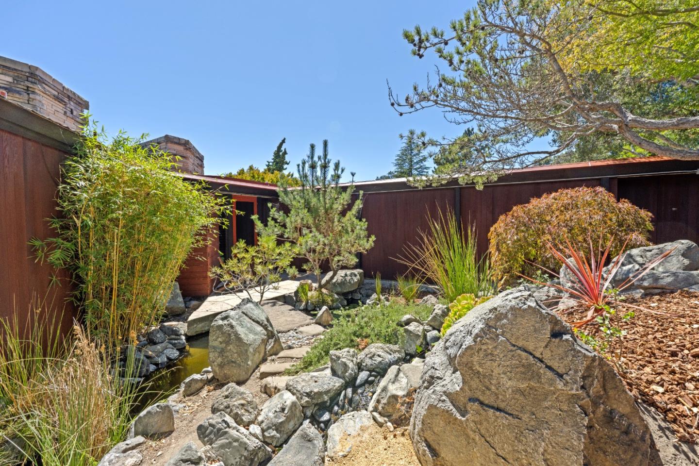 999 N Rodeo Gulch RD