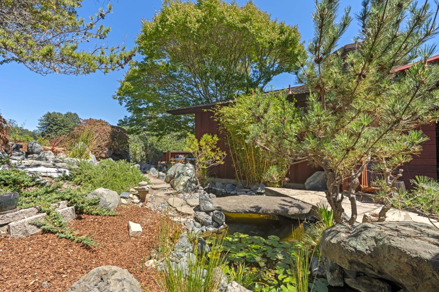 999 N Rodeo Gulch RD
