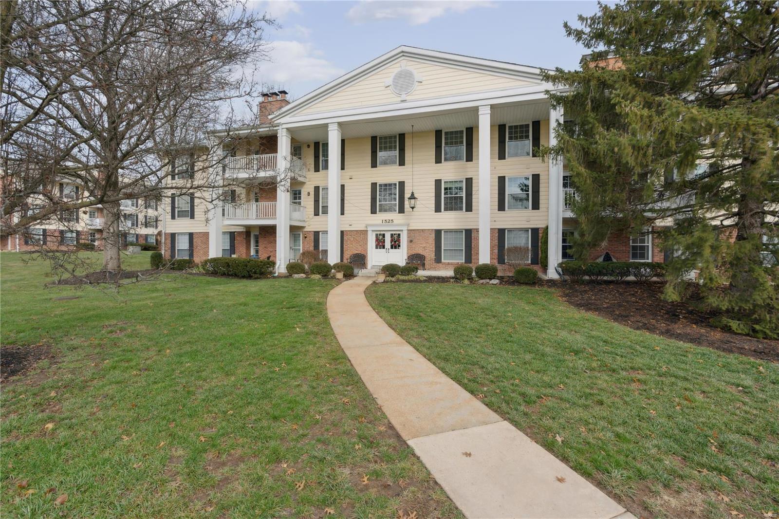 1525 Hampton Hall Drive Unit: 15