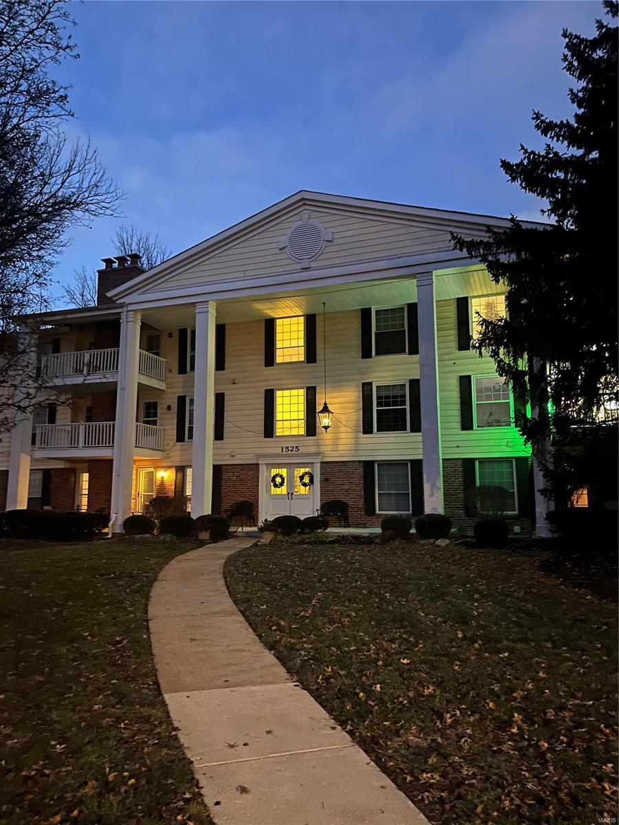 1525 Hampton Hall Drive Unit: 15