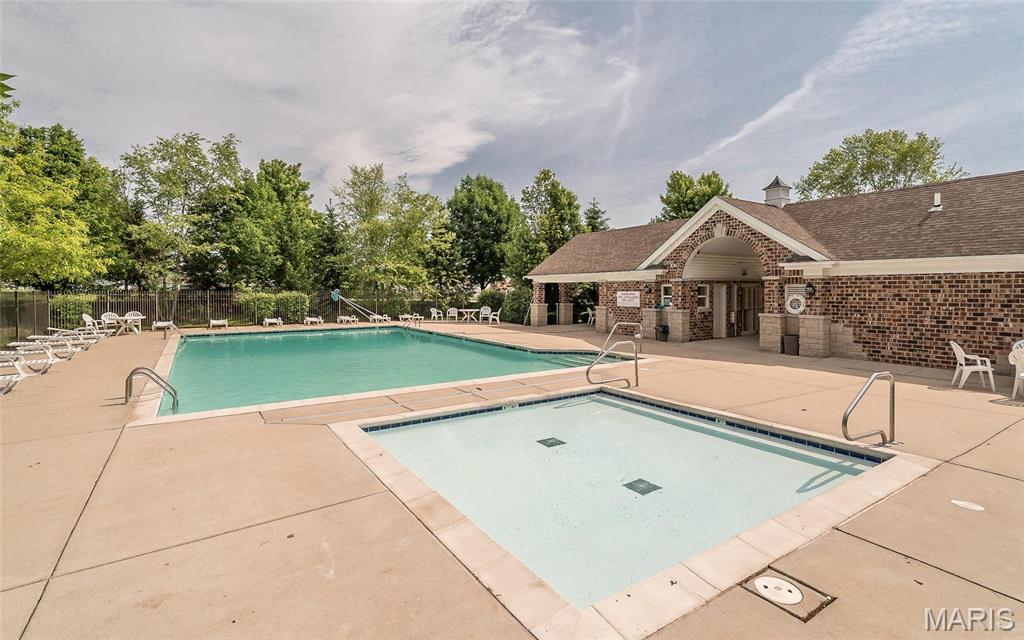 102 Carlton Point Drive