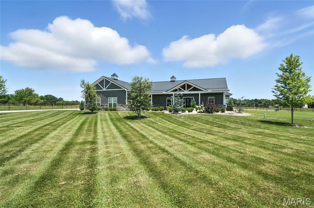 219 Fieth Rd Fieth Road