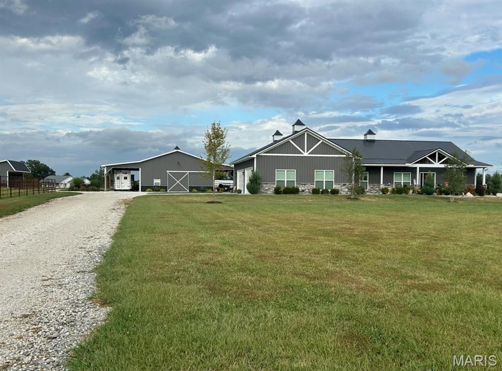219 Fieth Rd Fieth Road