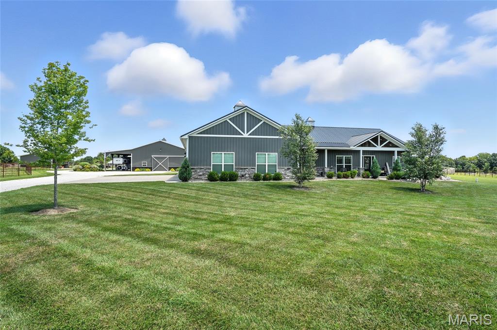 219 Fieth Rd Fieth Road