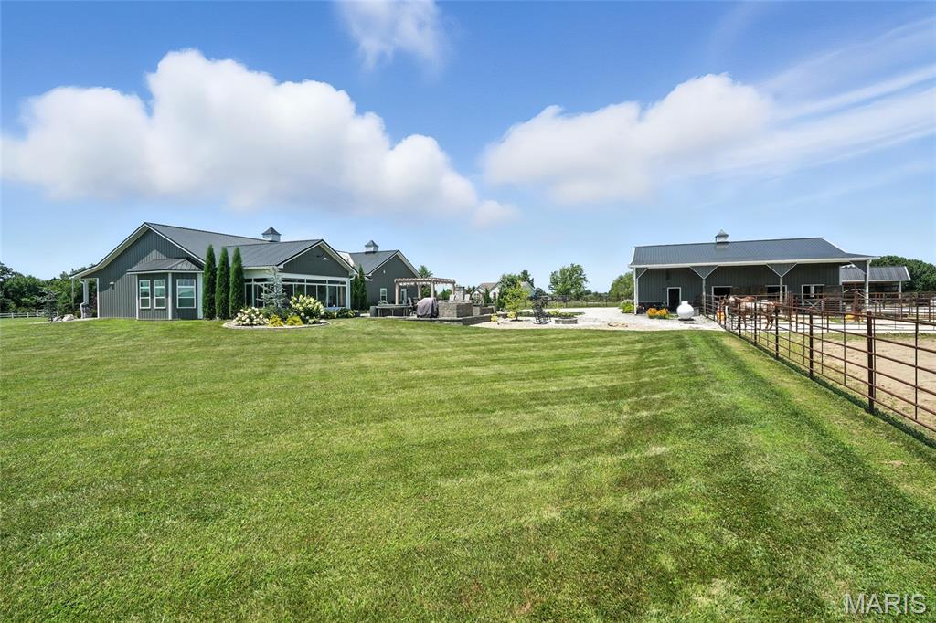 219 Fieth Rd Fieth Road