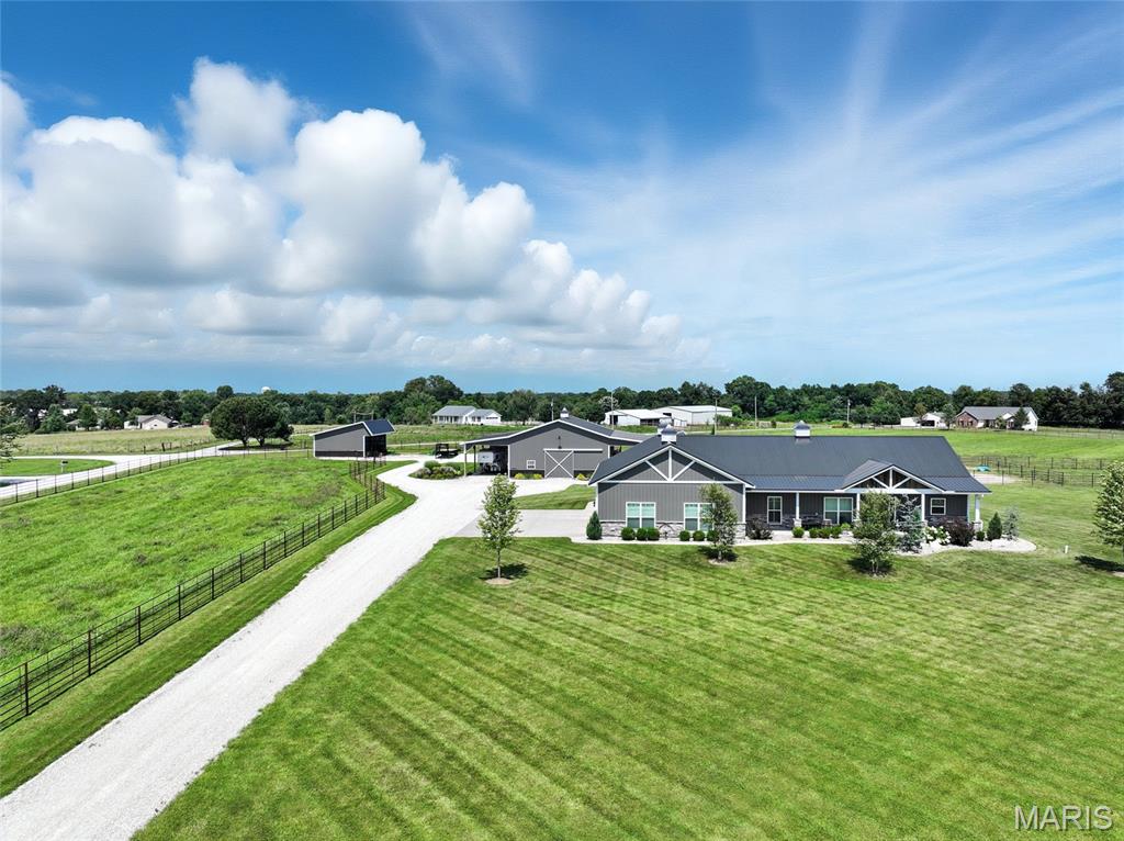219 Fieth Rd Fieth Road