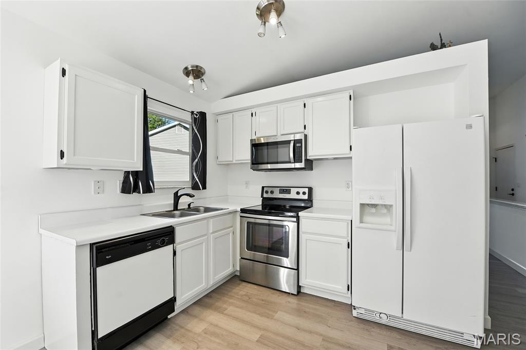 694 Tobermory Court