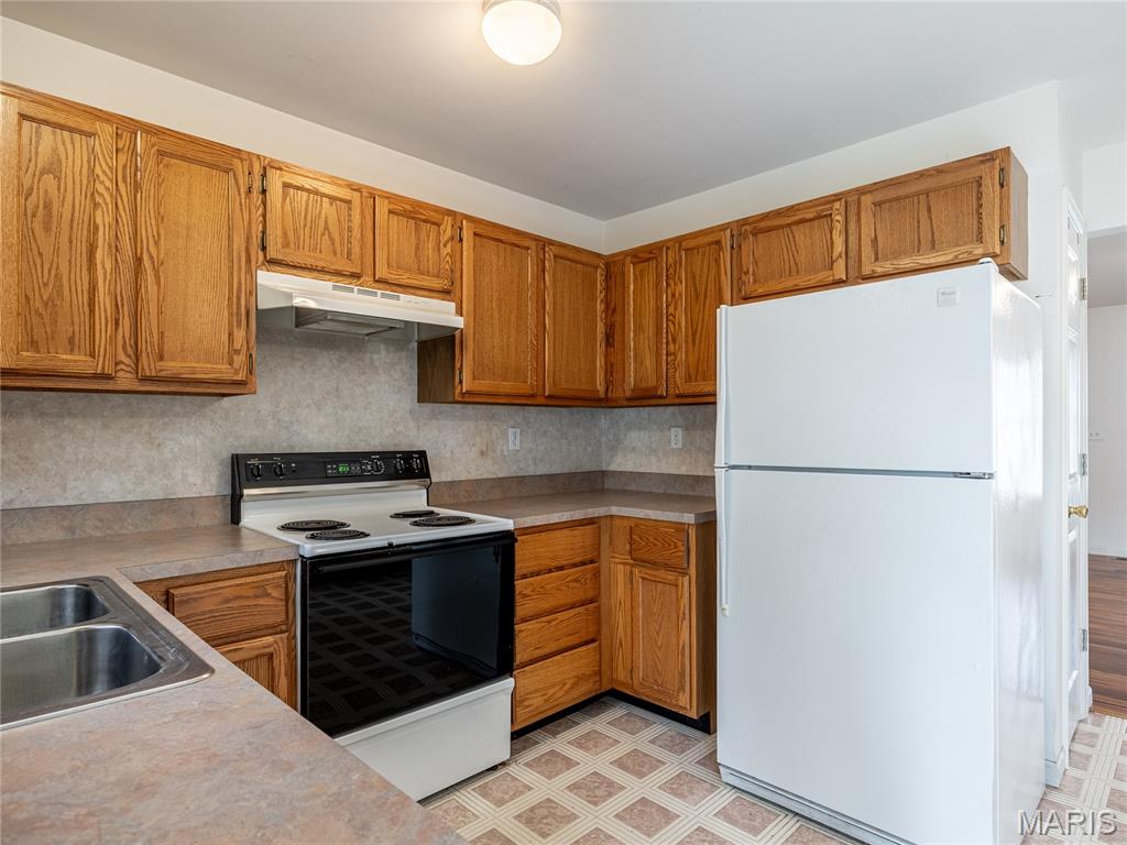 1129 Danielle Elizabeth Court