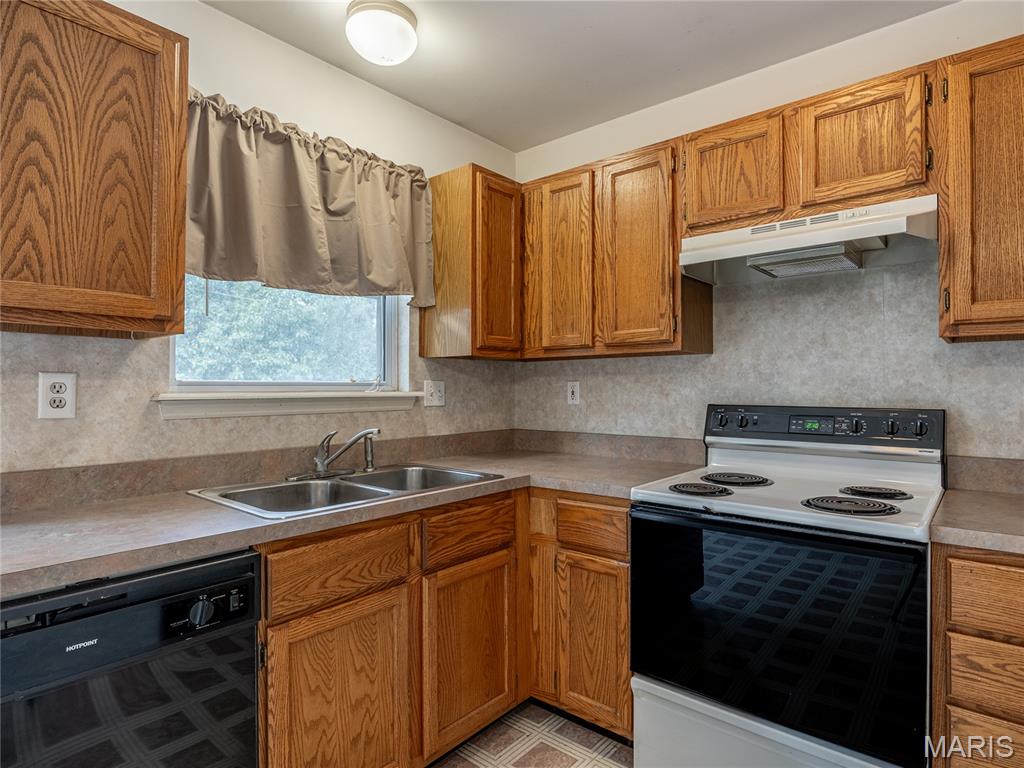 1129 Danielle Elizabeth Court