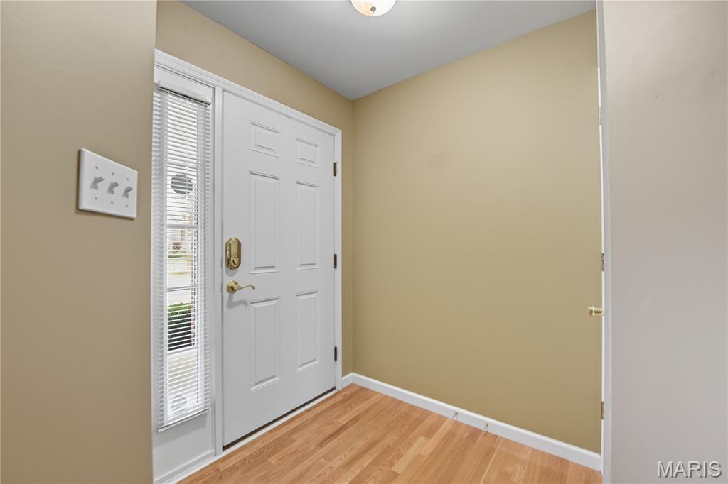 16 Hunting Manor Drive