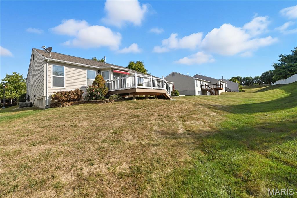 16 Hunting Manor Drive