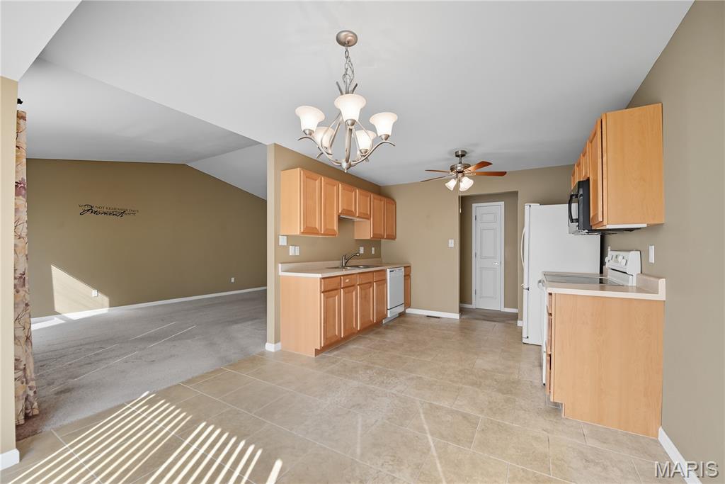 16 Hunting Manor Drive