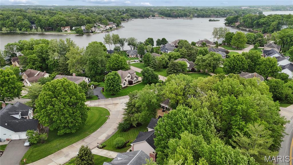 2 Forest Park Circle
