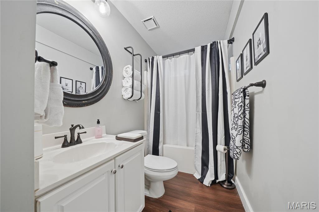 2 Forest Park Circle