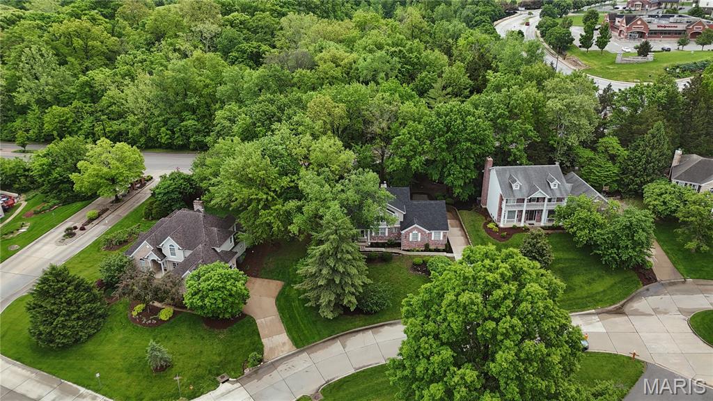 2 Forest Park Circle
