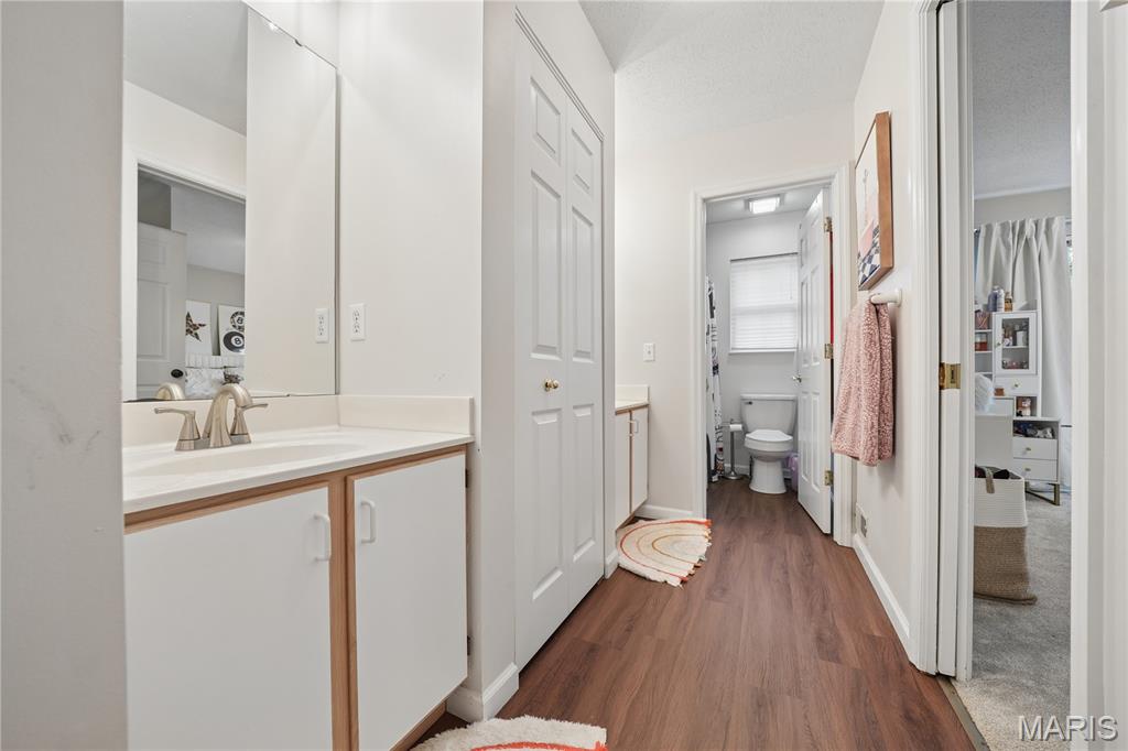 2 Forest Park Circle