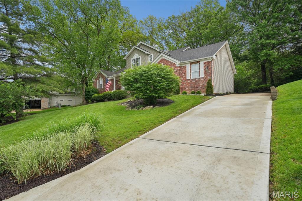 2 Forest Park Circle