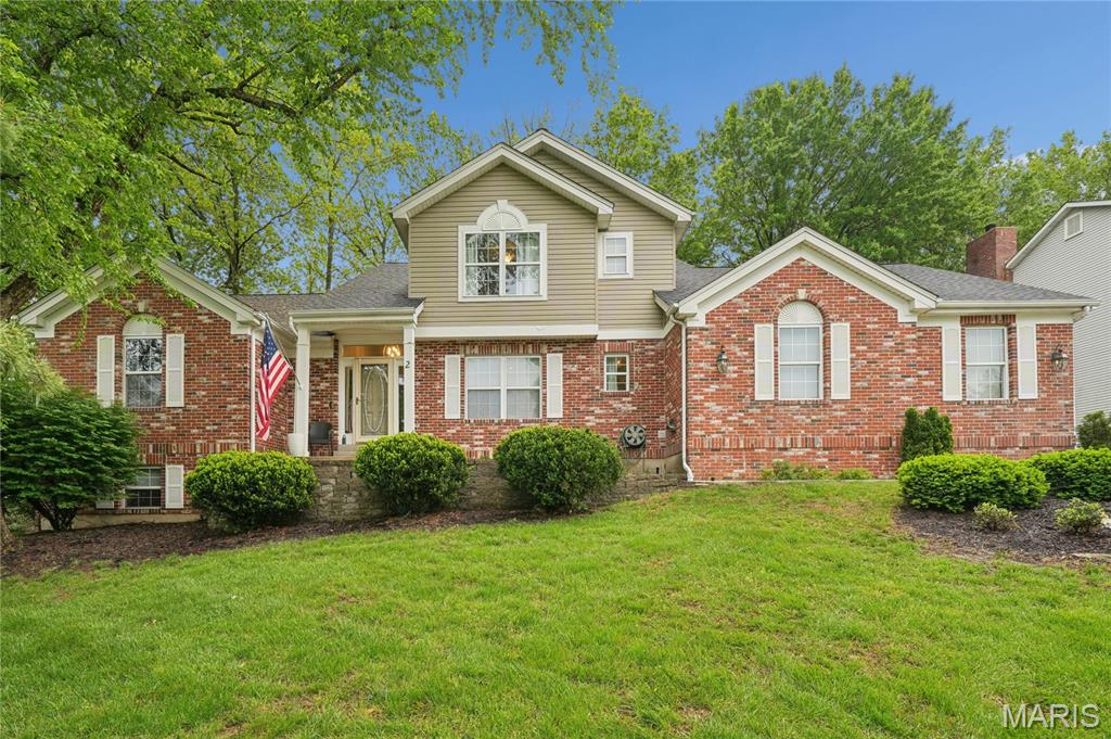 2 Forest Park Circle