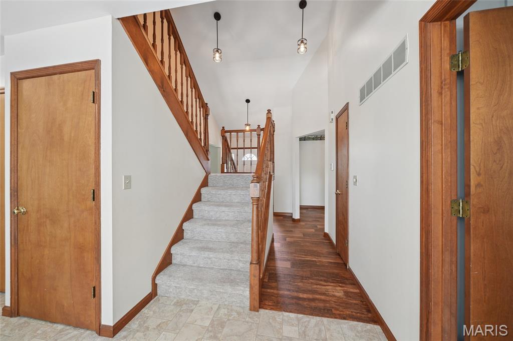 458 Fox Den Lane