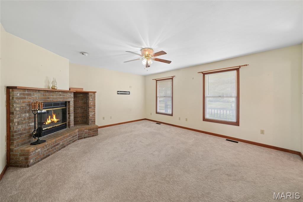 458 Fox Den Lane