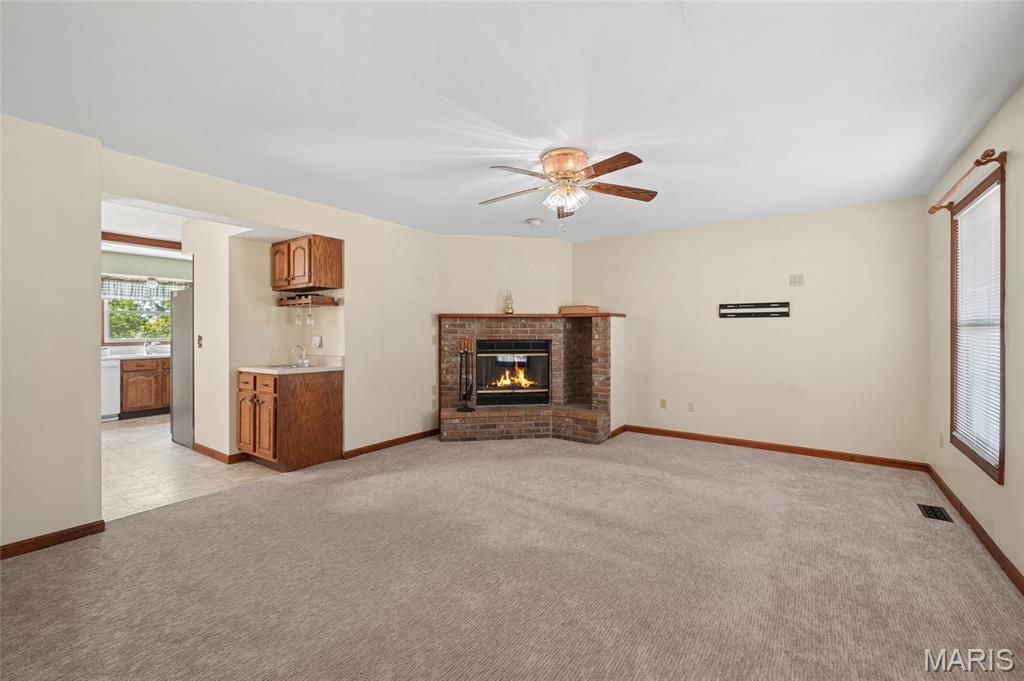 458 Fox Den Lane