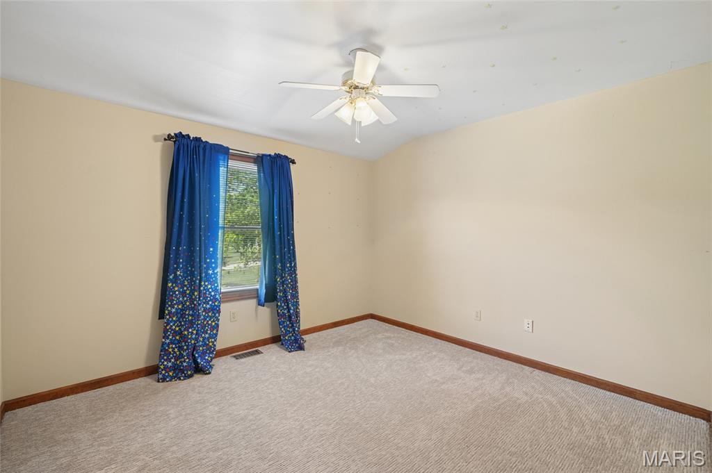 458 Fox Den Lane