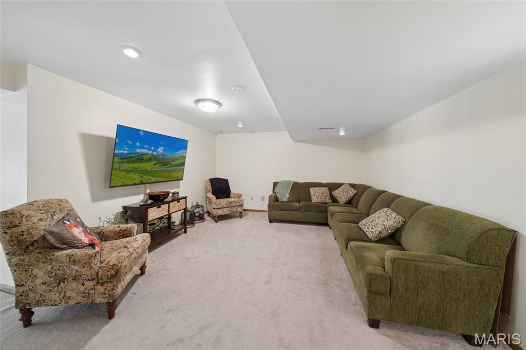 458 Fox Den Lane