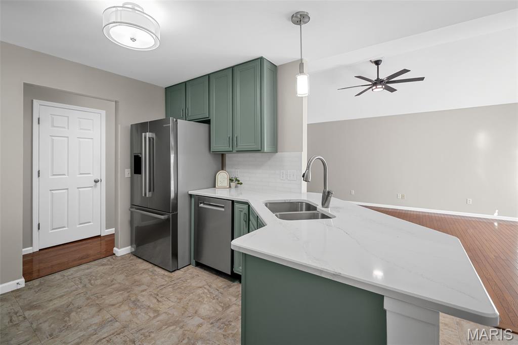 3416 Sun Bear Court Unit: 830C
