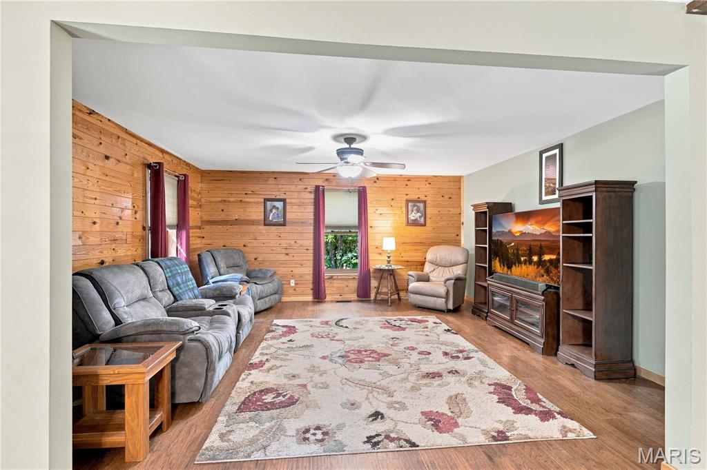 19501 Coventry Circle