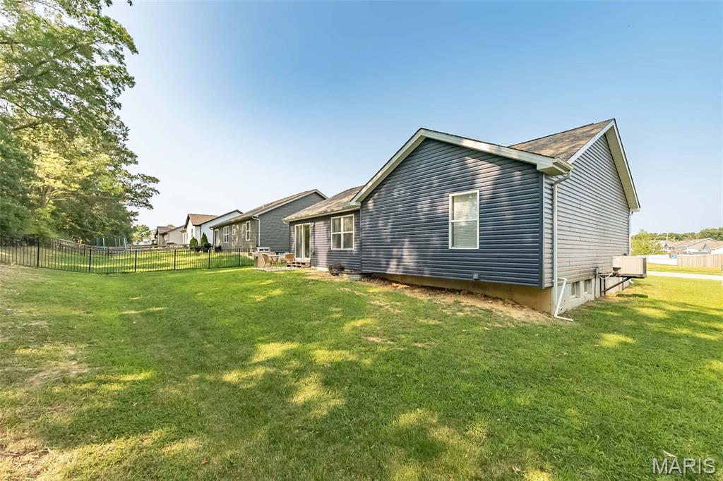 162 Williamsburg Lane