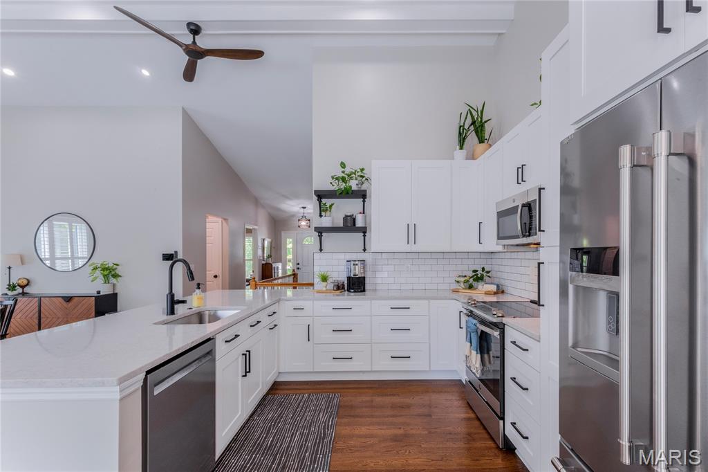 830 Harmony Terrace