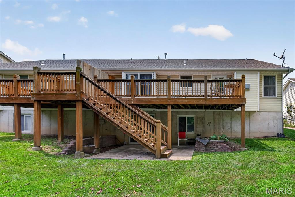 384-386 Shadow Pines Drive