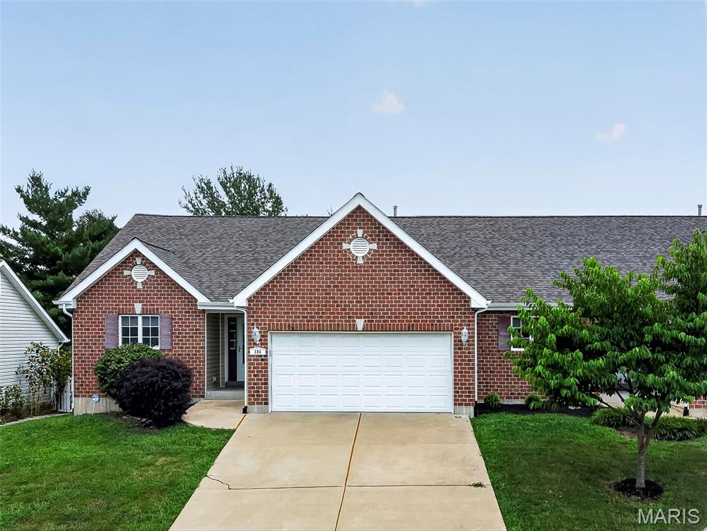 384-386 Shadow Pines Drive