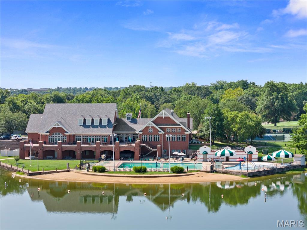 612 Lakewood Drive