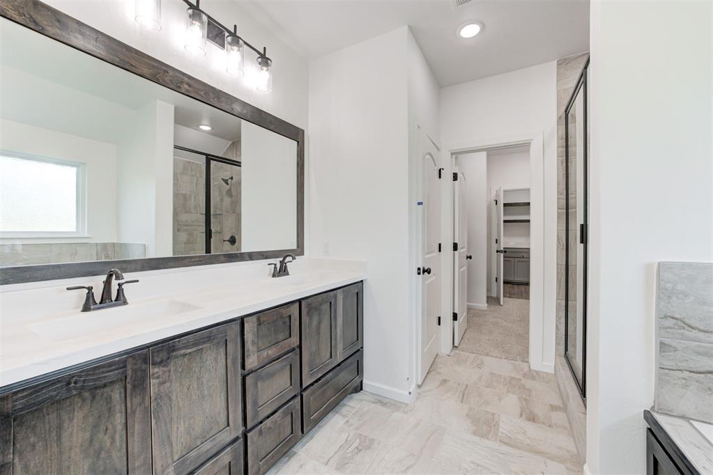 3301 Canadian Trails Court