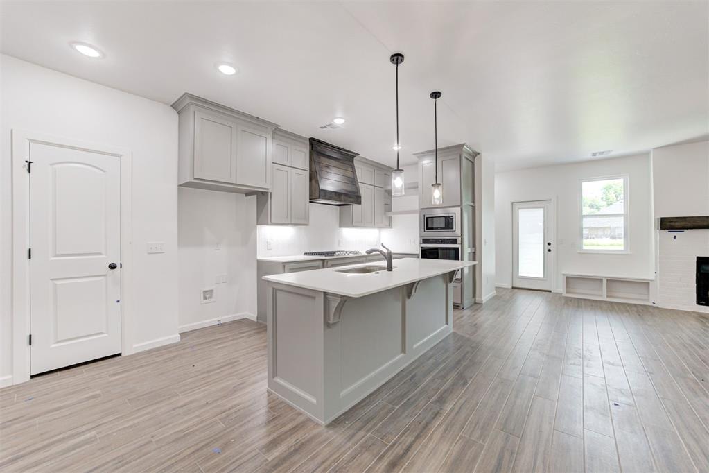 3301 Canadian Trails Court