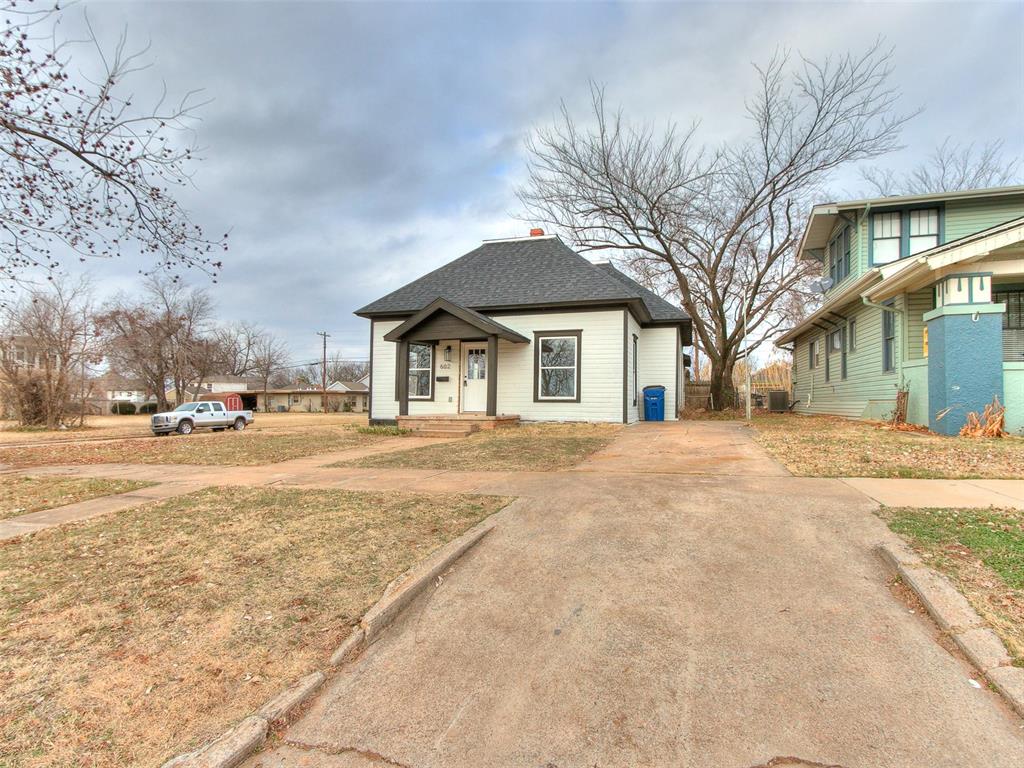 602 E Cleveland Avenue