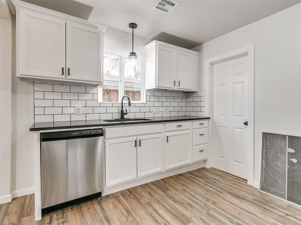 602 E Cleveland Avenue