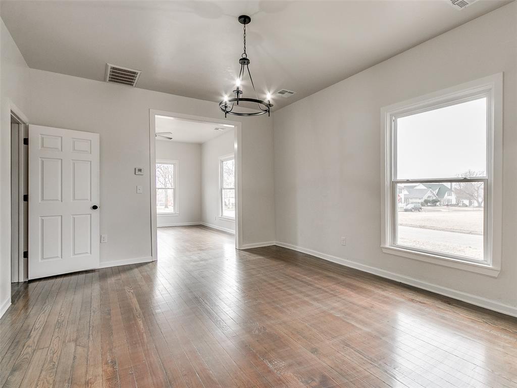 602 E Cleveland Avenue