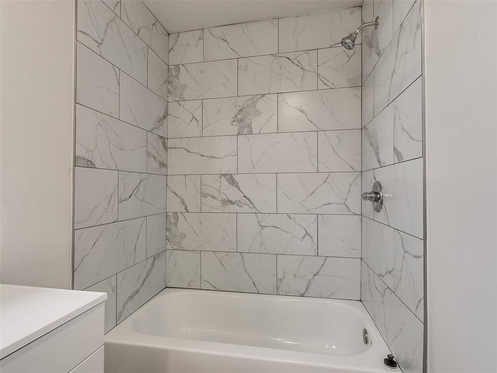 602 E Cleveland Avenue