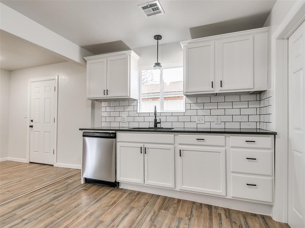 602 E Cleveland Avenue