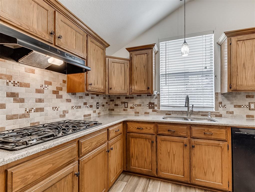 1816 N Shawnee Trail