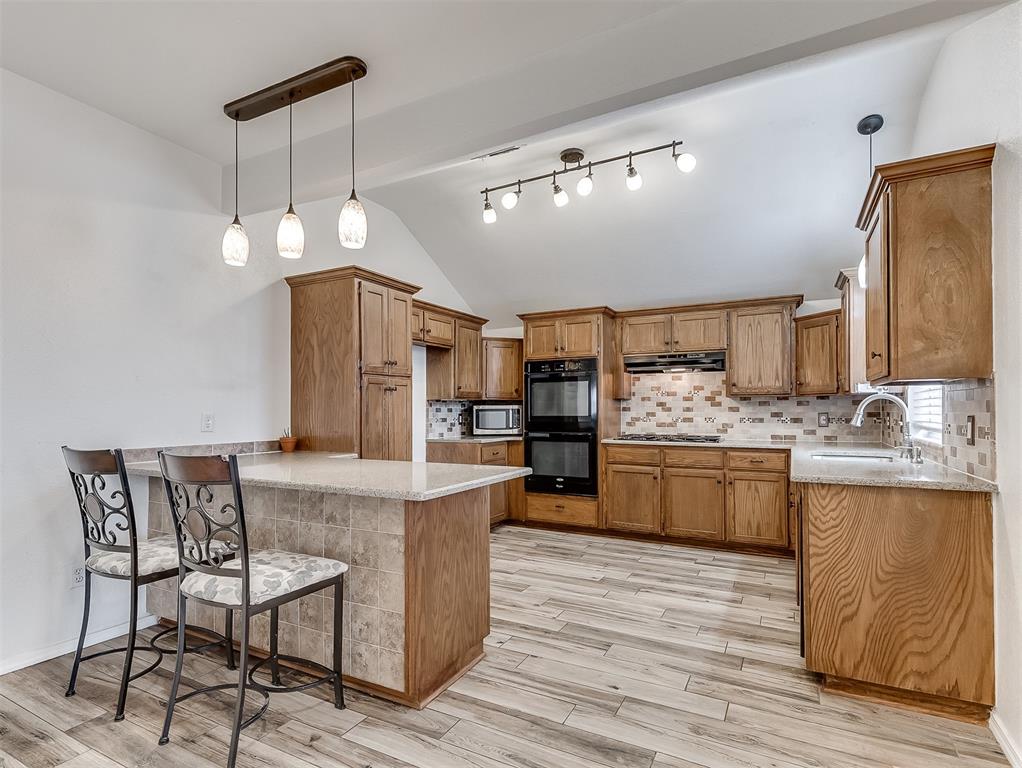 1816 N Shawnee Trail