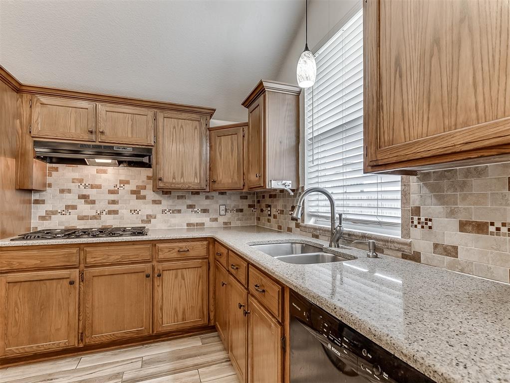 1816 N Shawnee Trail