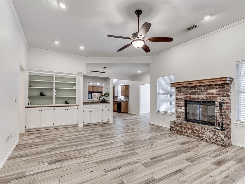 1816 N Shawnee Trail