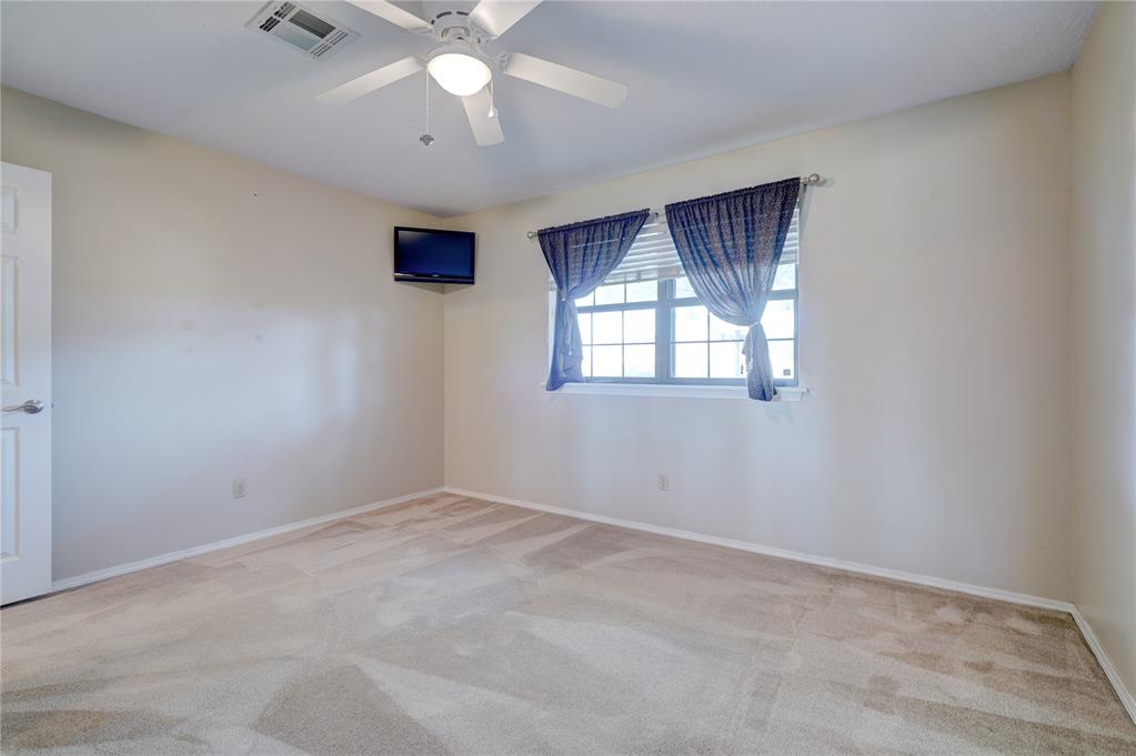 6910 NW Sprucewood Drive