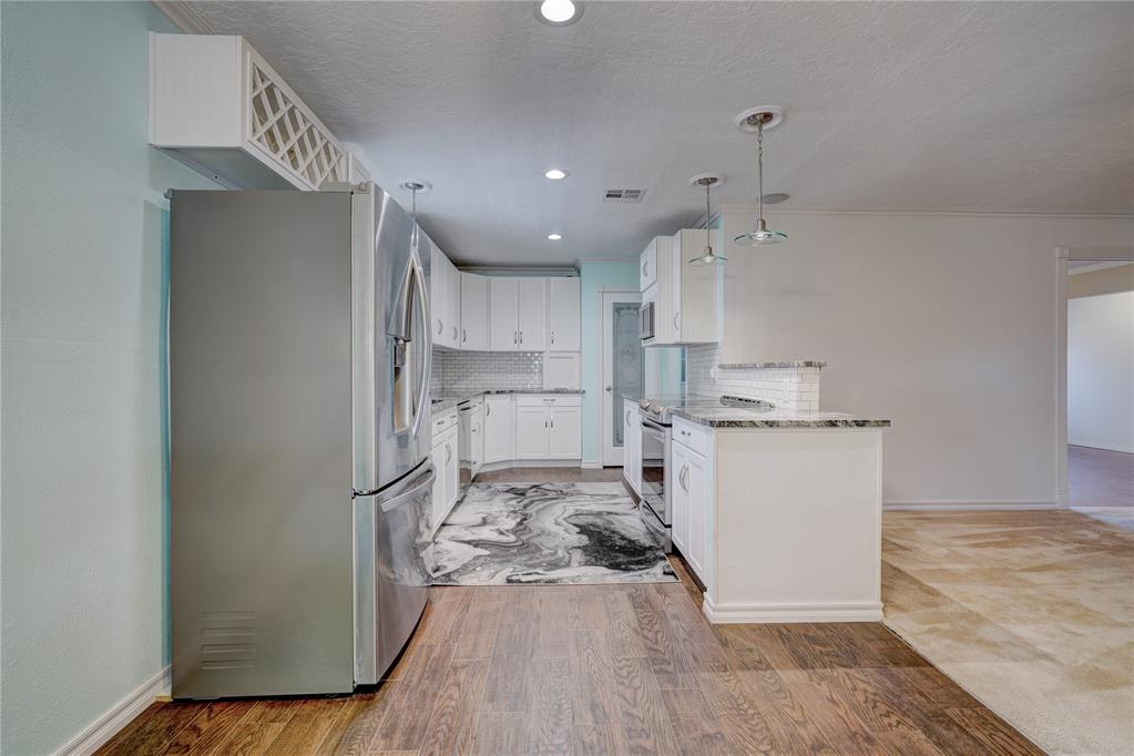 6910 NW Sprucewood Drive