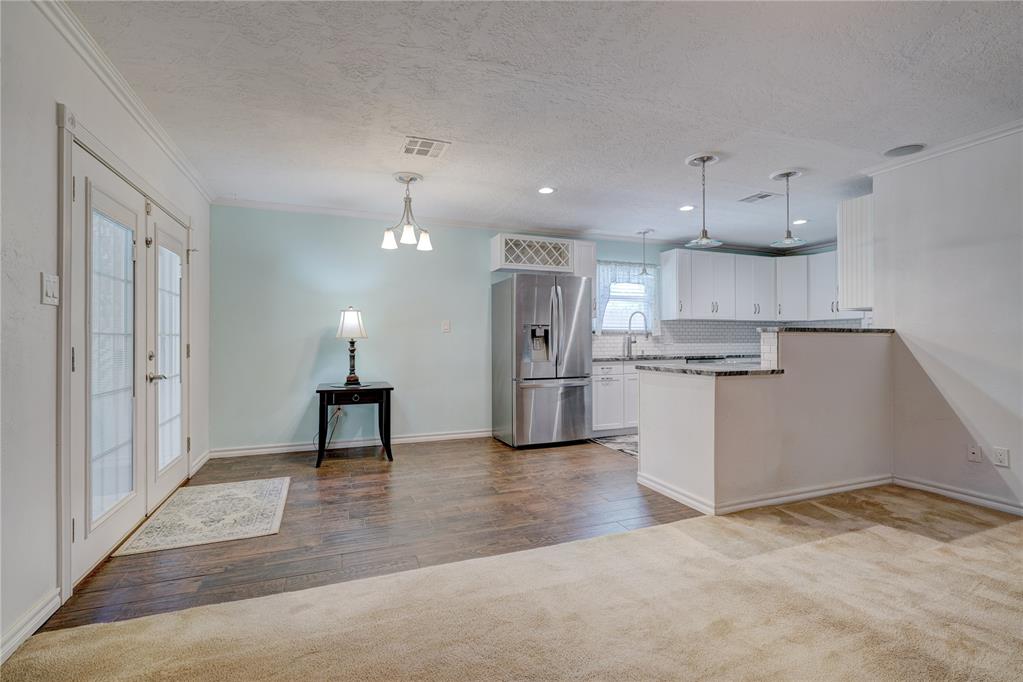 6910 NW Sprucewood Drive