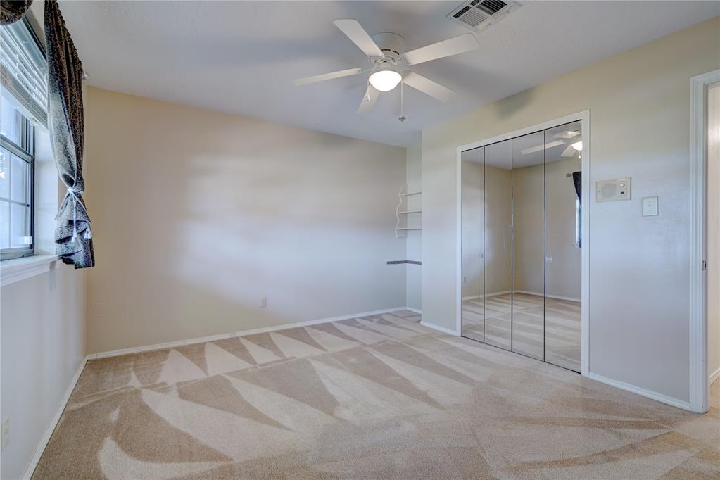 6910 NW Sprucewood Drive